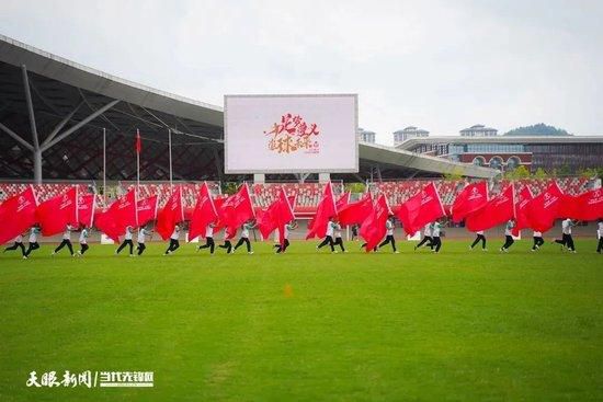 那么反过来呢，人类一直在傻笑呢，上帝陷入长考